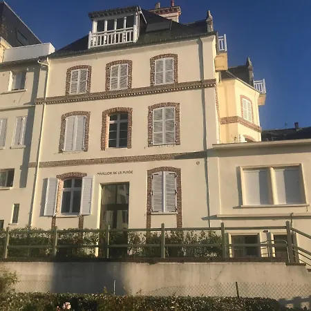 Pavillon De La