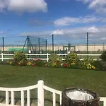 Pavillon De La *